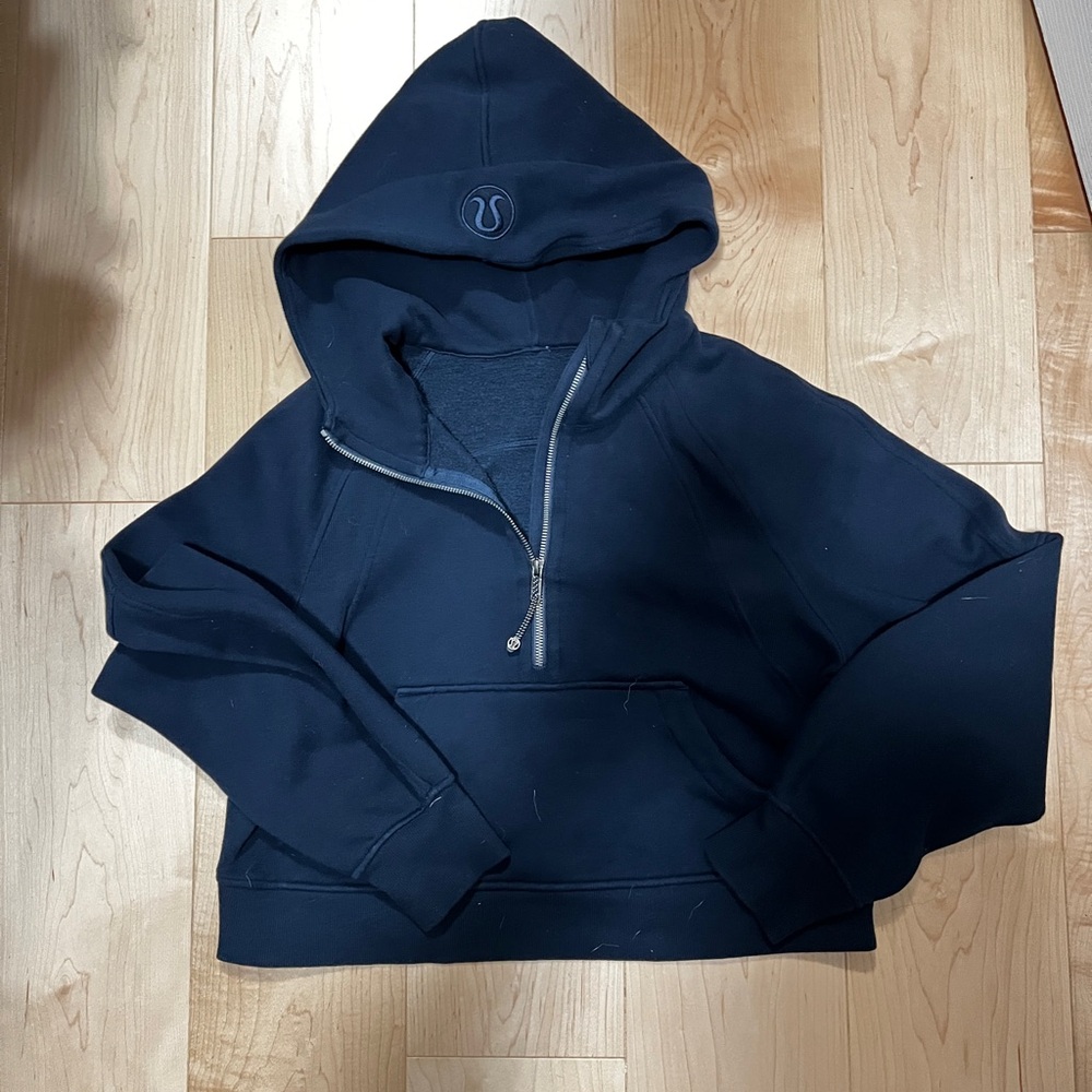 Lululemon xs/s Navy Blue Half-Zip Hoodie